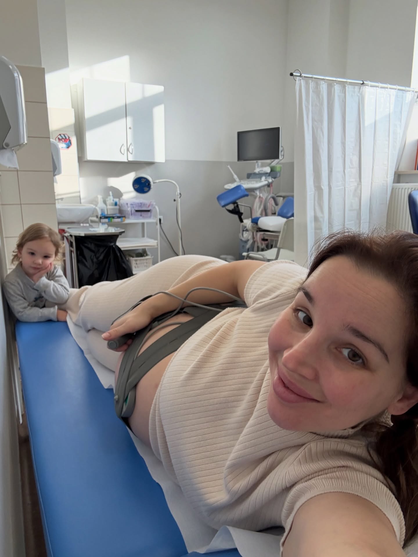 Lil Masti pokazała zdjęcie ze szpitala. "Tik tak tik tak"