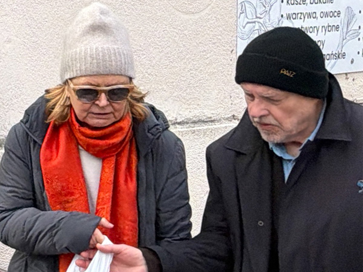 Barbara Bursztynowicz buszuje w komisie i szuka modowych perełek. Paparazzi wszystko uwiecznili