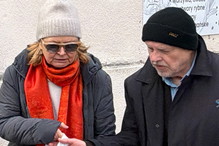 Barbara Bursztynowicz buszuje w komisie i szuka modowych perełek. Paparazzi wszystko uwiecznili