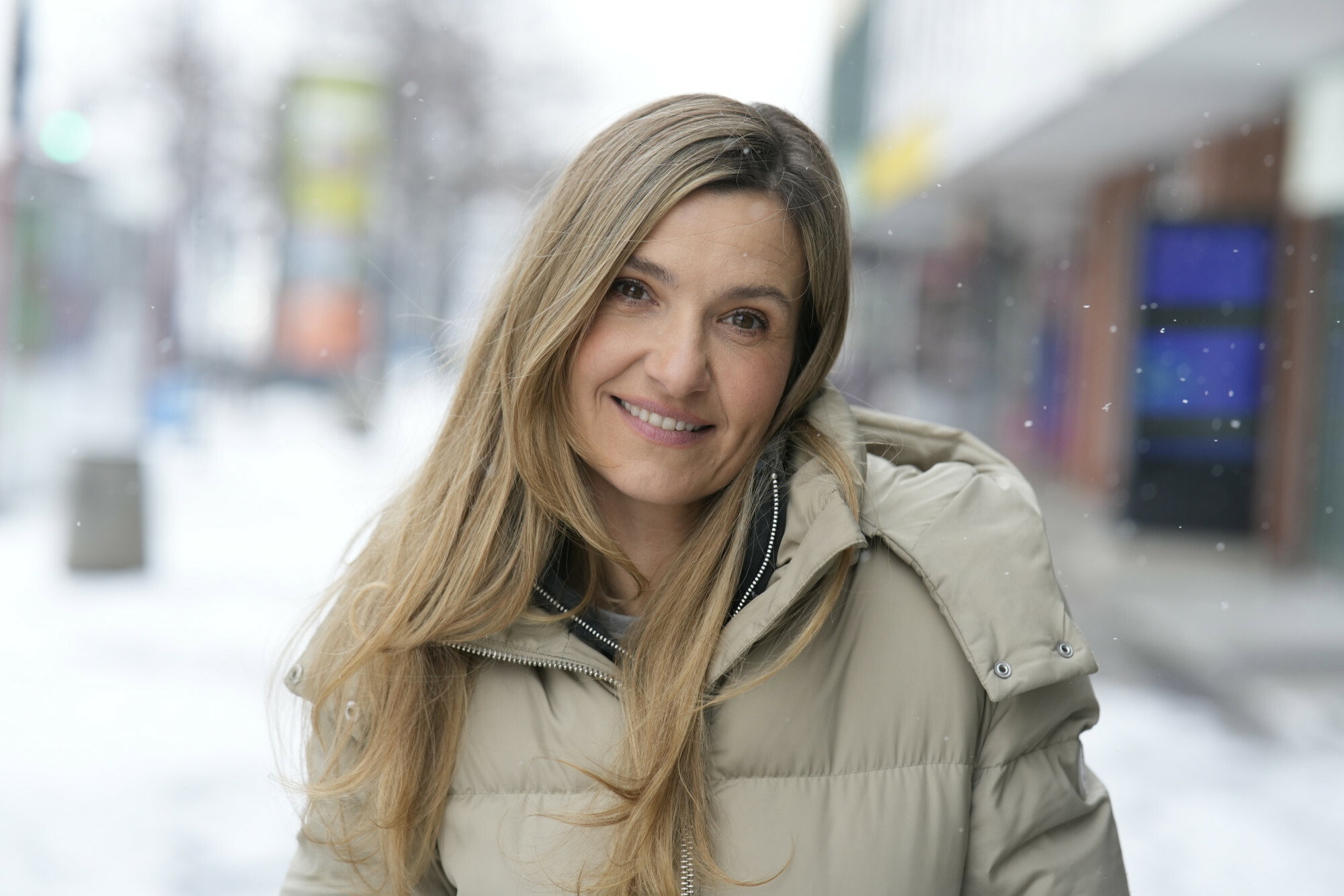 Joanna Koroniewska pozuje bez makijażu i zapewnia: "Nie męczę się jak kiedyś z toksycznymi ludźmi wokoło" fot. Aliaksandr Valodzin/East News
