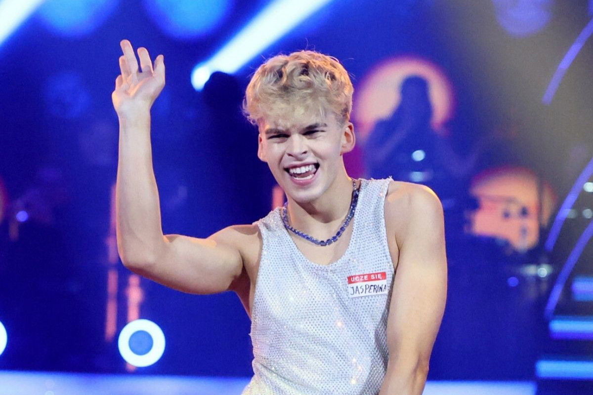 Tuż przed odcinkiem "Tańca z Gwiazdami" Jasper postawił na spektakularną metamorfozę. Jest nie do poznania fot. Wojciech Olkusnik/East News