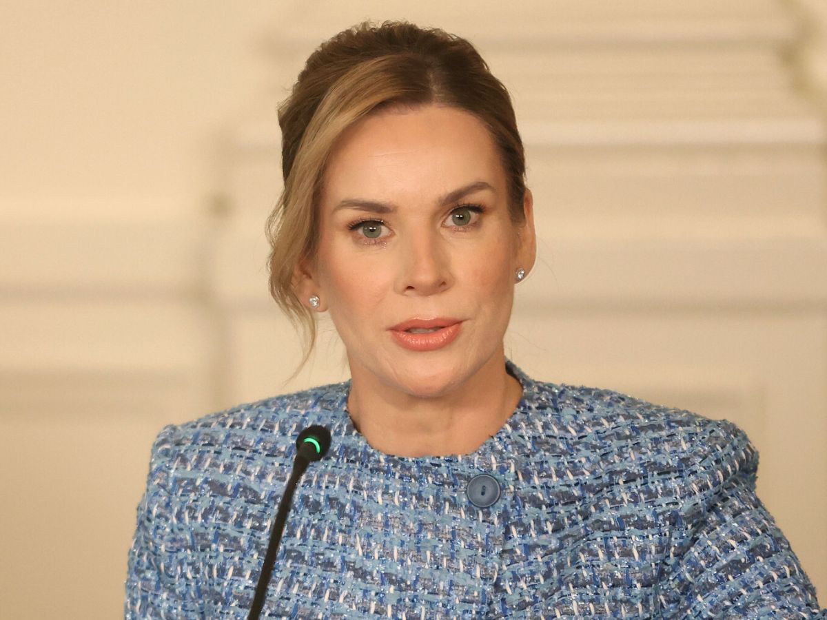 Marta Nawrocka zachwyca stylizacją w USA? Wybrała najmodniejszy kolor tego sezonu