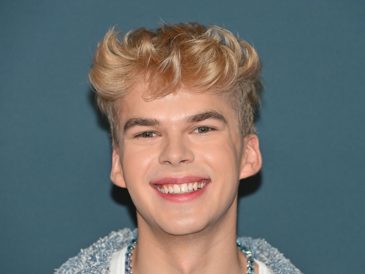 Tak mieszka Kacper "Jasper" Porębski z "Tańca z Gwiazdami". Niedawno kupił wielki dom