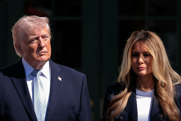 Zachowanie Donalda Trumpa zaskoczyło wszystkich. Tak publicznie potraktował Melanię