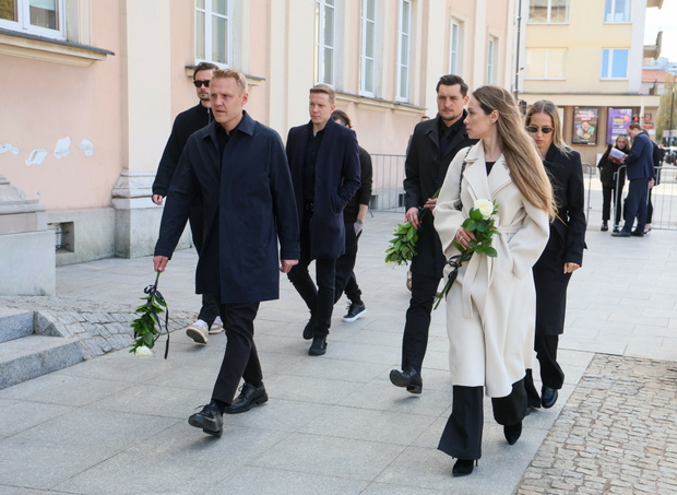 Daniel Łukasik i Michał Żyro na pogrzebie Jacka Magiery for. Pawel Wodzynski/EastNews