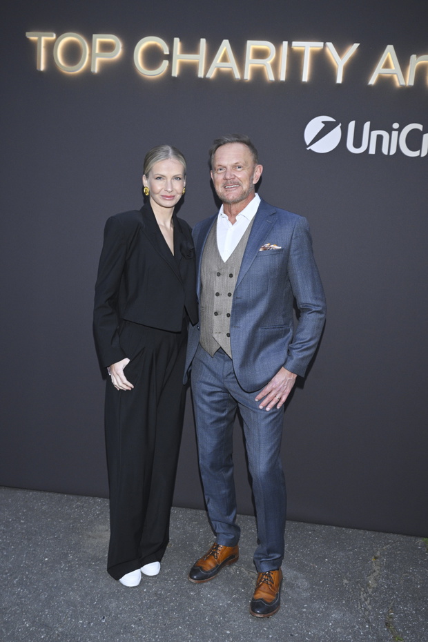 Edyta Pazura i Cezary Pazura na Top Charity Art 2026 u Omeny Mensah i Rafała Brzoski