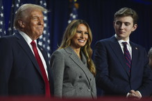 Donald Trump długo ukrywał swojego najmłodszego syna. Czym się zajmuje?