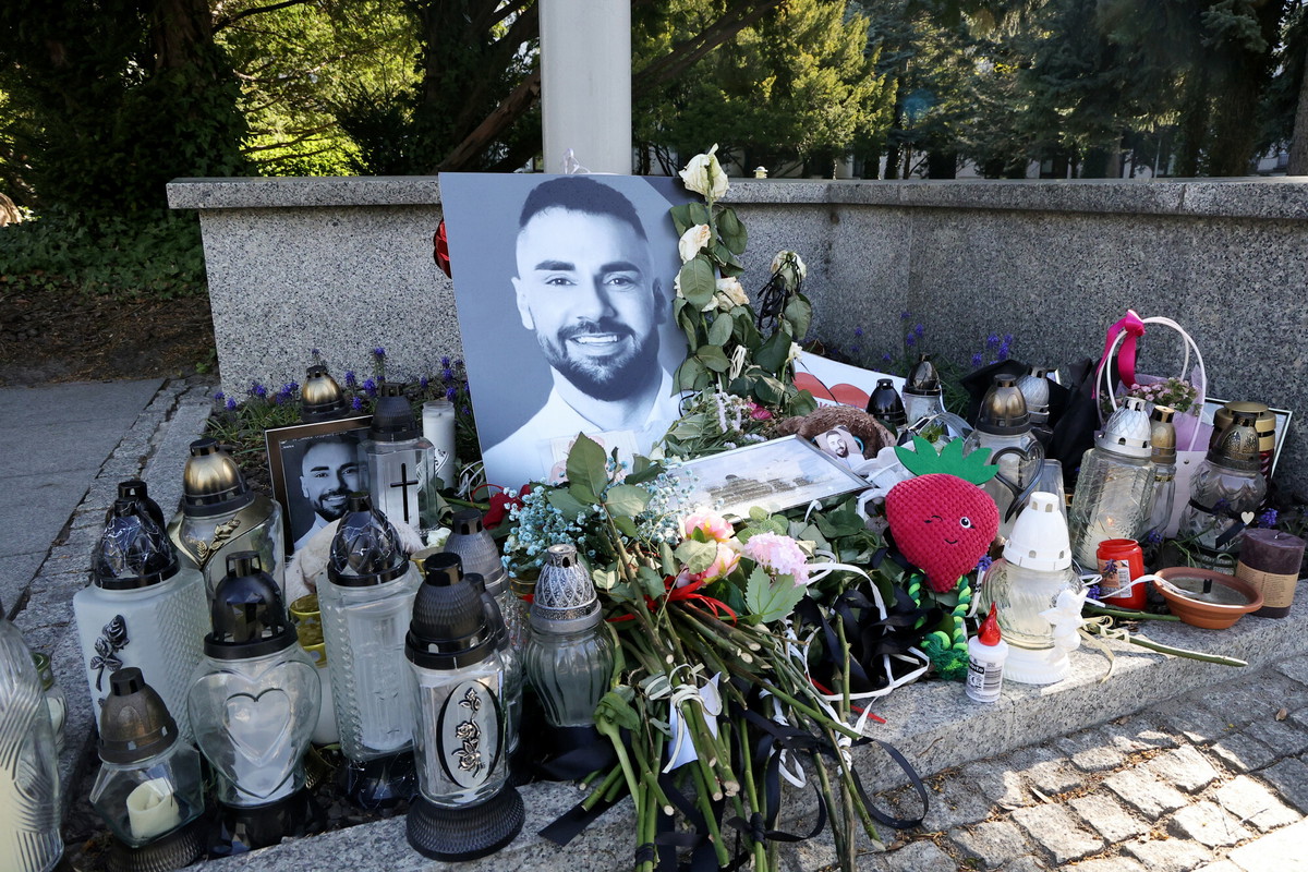 Grób Łukasza Litewki. To tu spocznie 36-letni poseł fot. Anita Walczewska/East News