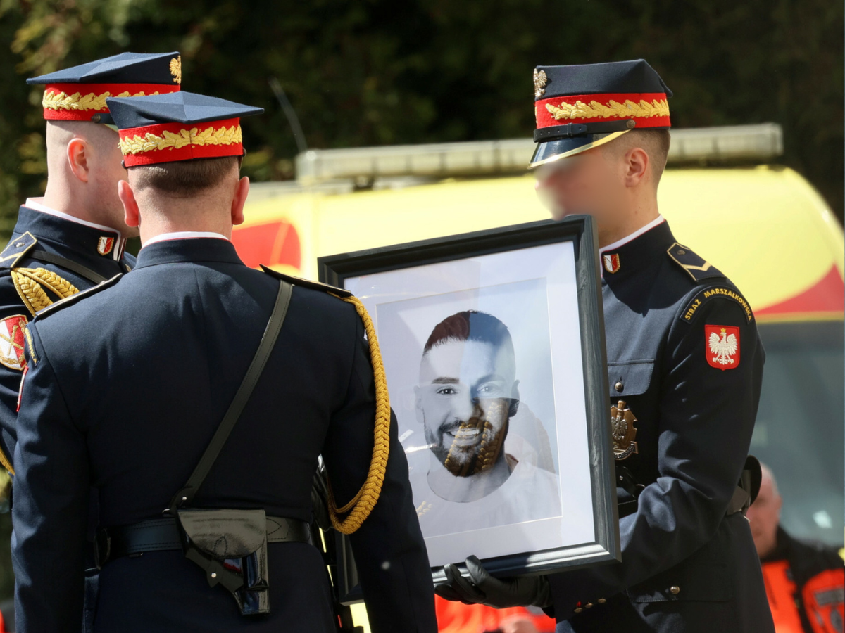 Rozpoczął się pogrzeb Łukasza Litewski. Ten widok porusza do łez