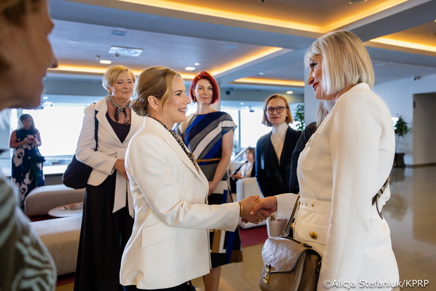 Nawrocka i Duda w Dubrowniku. Zaskoczył stylizacjami