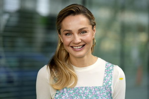 Zapomnij o jeansach. Latem królują bermudy "black espresso". Małgorzata Socha już je nosi fot. Aliaksandr Valodzin/East News