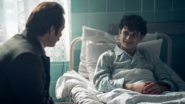Kostek z "Listów do M." ma 23 lata. Zagrał w hicie Netfliksa