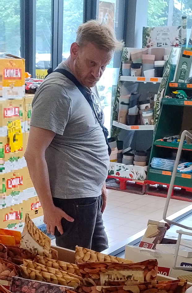 Tak dziś wygląda serialowy Walduś ze "Świata według Kiepskich"
