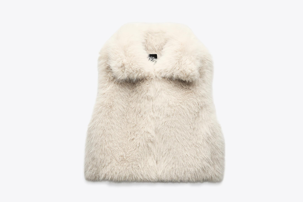 Kremowa kamizelka "teddy vest" z Zary za 249 złotych
