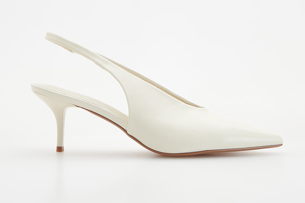Modne buty "slingback" z Reserved za 139,99 złotych