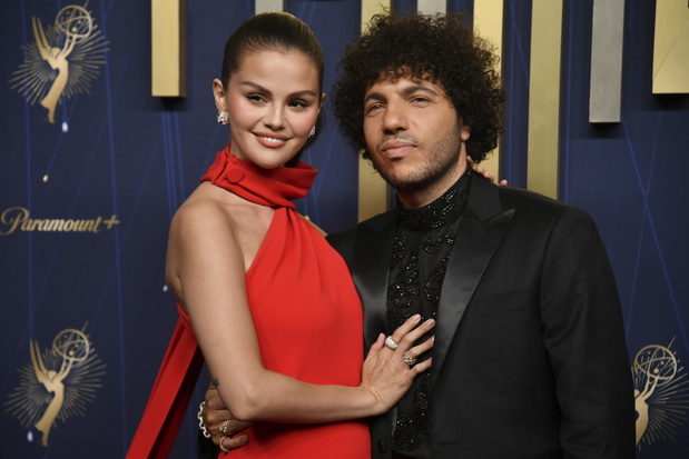 "Sophisticated silk nails" najmodniejszym manicure na jesień 2025. Selena Gomez lansuje ten trend