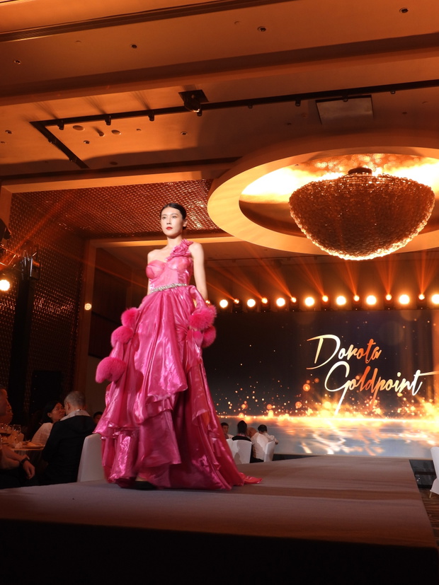 Pokaz mody Doroty Golpoint na "Moda China"