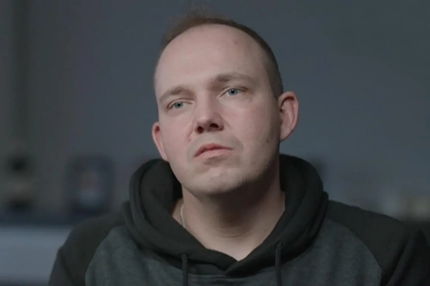 Krystian ze "Ślubu od pierwszego wejrzenia" spakował walizki i wyjechał. Co dalej z jego relacją z Kają?
