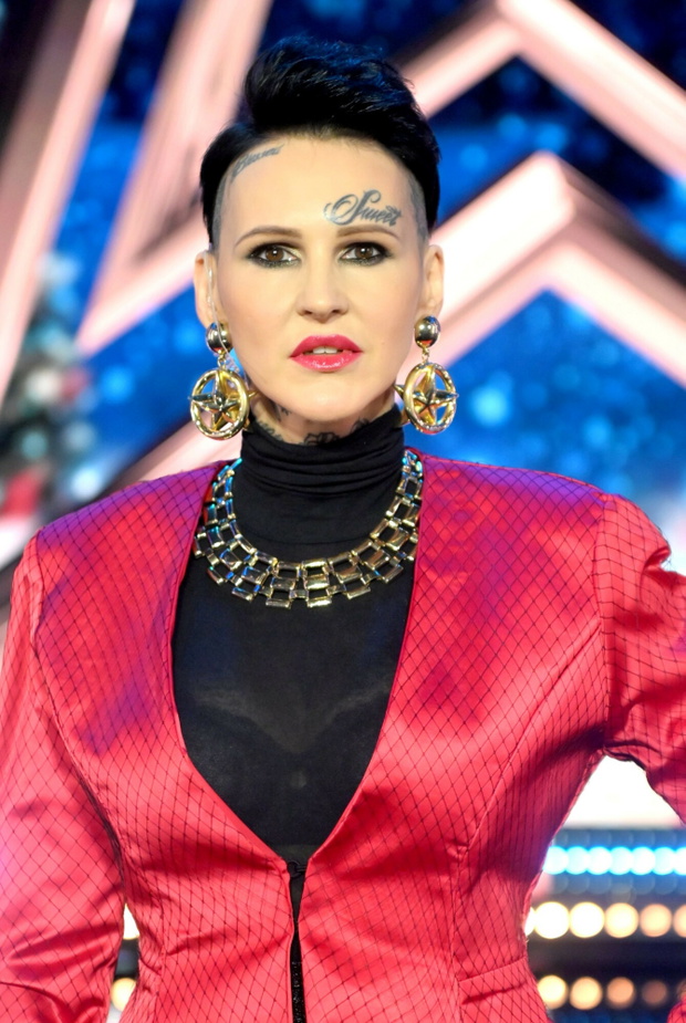 Agnieszka Chylińska w zaskakującej stylizacji w świątecznym wydaniu "Mam Talent"