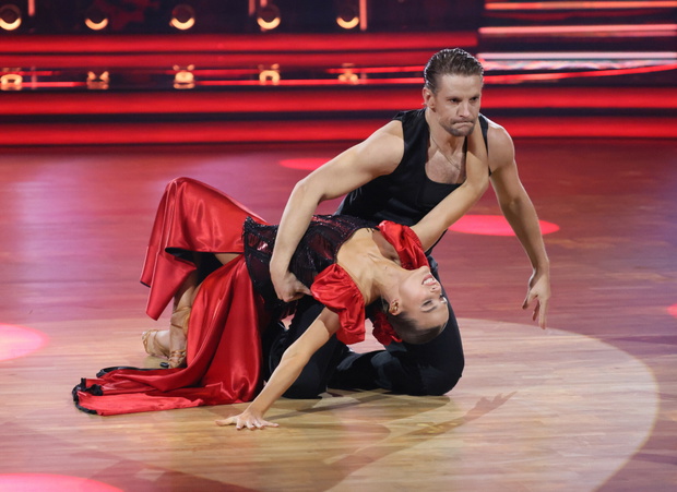 Sebastian Fabijański rozpalił parkiet "Tańca z Gwiazdami". Tak gorącego paso doble dawno nie było fot. Wojciech Olkusnik/East News