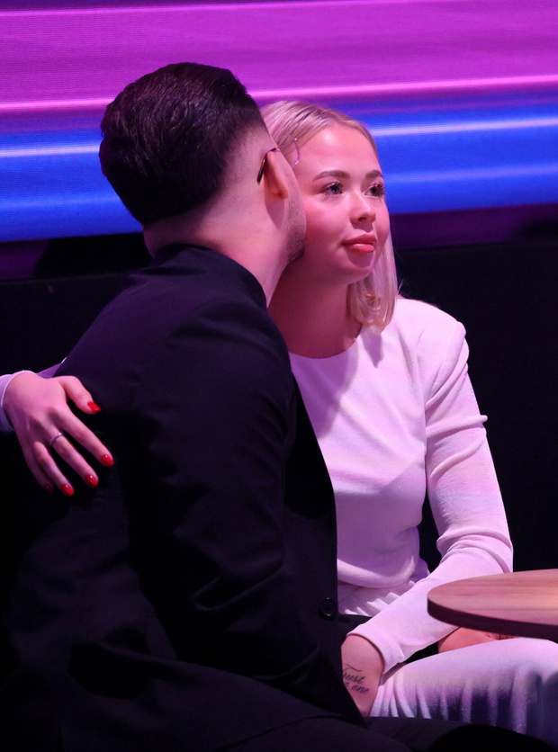Allan Krupa z partnerką na widowni "TzG"