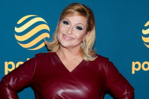 Katarzyna Skrzynecka przeszła metamorfozę. Zafarbowała włosy na burgund