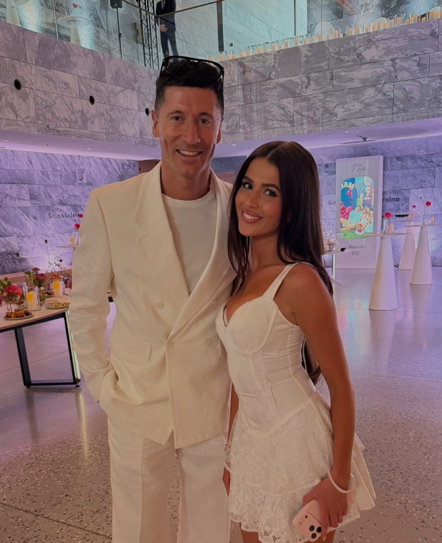 10-lecie ślubu Mariny i Wojtka Szczęsnego: Roksana Węgiel i Robert Lewandowski