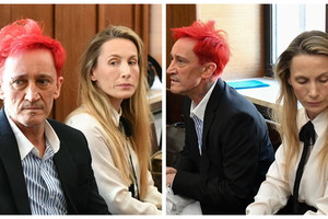 Wiśniewski zrobił to od razu po wyjściu z sądu. Mina zdradziła wszystko