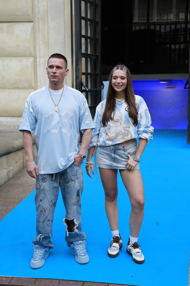 Nicol Pniewska z ojcem na imprezie Roxie Węgiel fot. Gałązka/AKPA