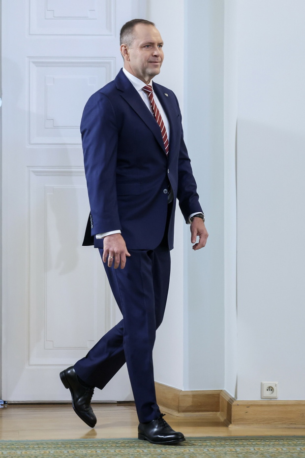 Karol Nawrocki nie widywał ojca przez lata. Tak o nim mówił