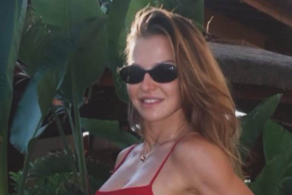Nie klasyczne bikini. Anna Lewandowska już nosi modny kostium kąpielowy na lato w stylu ''Baywatch''. Ale on podkreśla opaleniznę