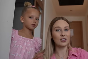 6-letnia córka Andziaks śmieje się z jej zdjęć paparazzi. Zobaczyła je na TikToku