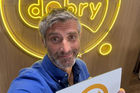 Maciej Dowbor odchodzi z "Dzień Dobry TVN". Gwiazdy nie kryją emocji: "Takich ludzi spotyka się rzadko"