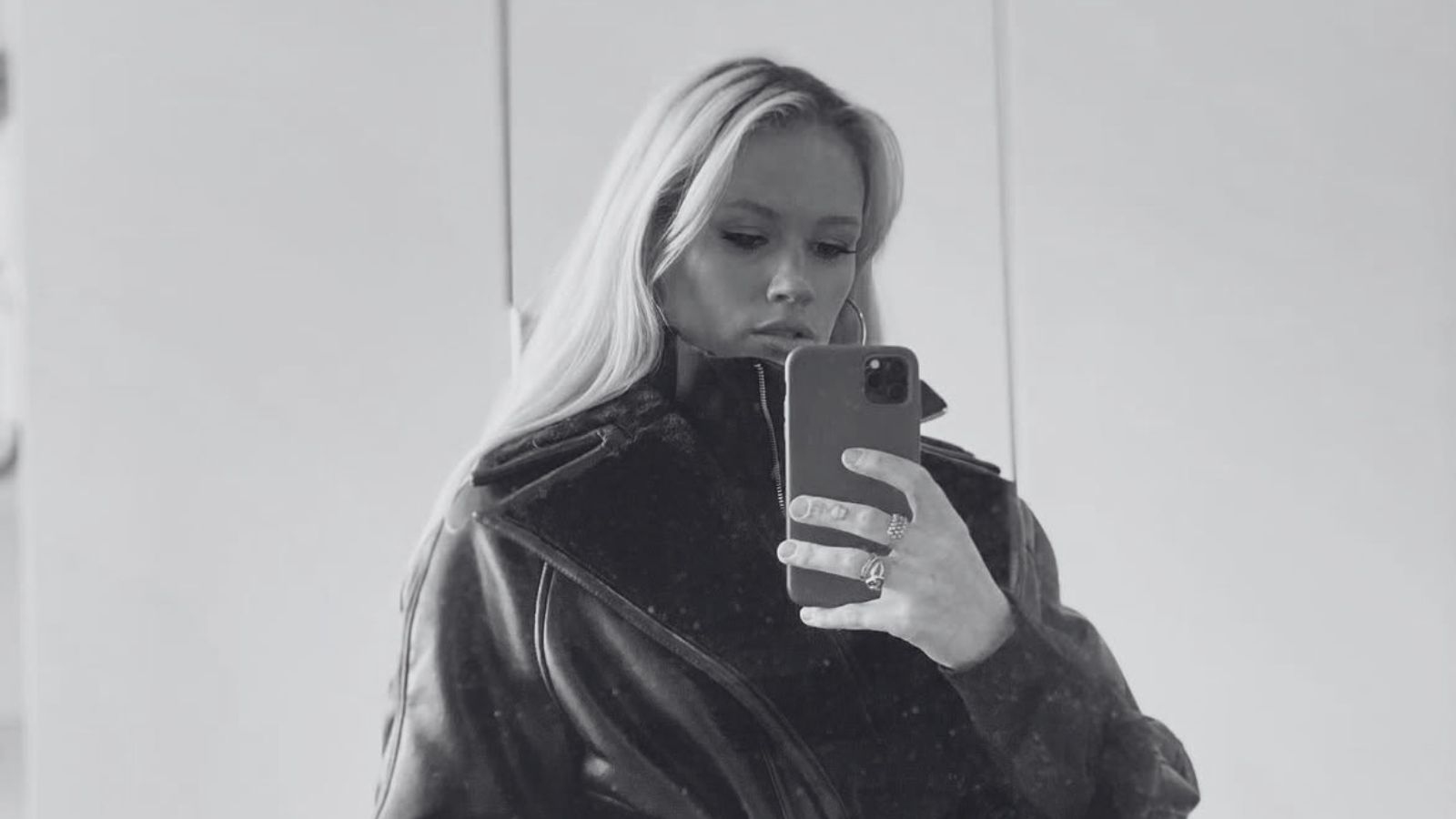 Zespół potwierdził najgorsze, nie żyje uwielbiana wokalistka. Miała tylko 37 lat