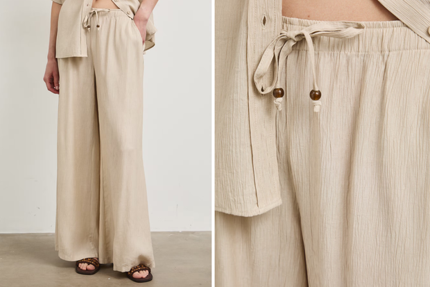 Modne spodnie ''Pleated Wide-Leg'' w stylu Małgorzaty Rozenek-Majdan z Medicine za 69,90 złotych