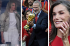 Sportowa Melia Trup i elegancka Królowa Letizia na finale mundialu. Ta suknia królowej Hiszpanii skradła całe show