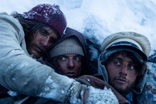 Lecieli na mecz, rozbili się w Andach i walczyli o życie. Ten wstrząsający film oparty na faktach jest na Netfliksie