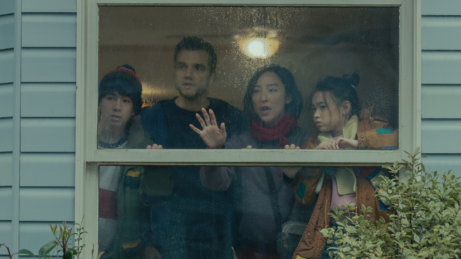 Ich dom zamienił się w śmiertelną pułapkę. Ten thriller Netfliksa zaskakuje niepokojącą historią