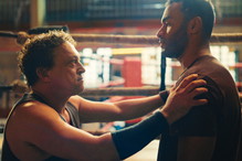 Stracił pamięć, ale przeszłość wciąż go prześladuje. Ten hit Netfliksa nie znika z TOP 10