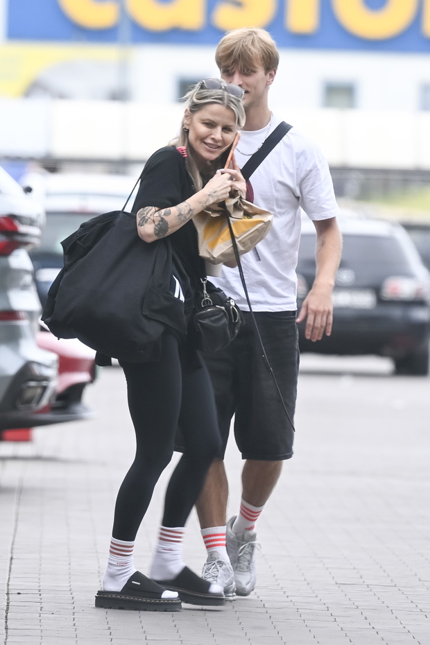 Mandaryna mknie na trening do ''Tańca z Gwiazdami''. Zdjęcia paparazzi