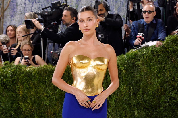 Hailey Bieber