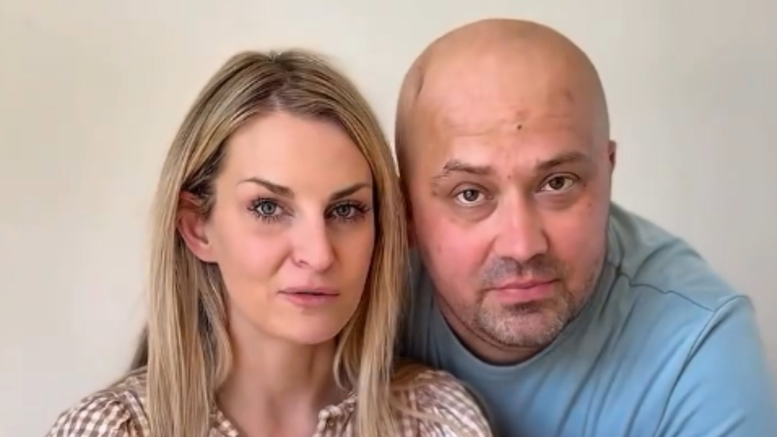 Nowe wieści ws. zdrowia Adriana ze "ŚOPW": "Przebywa obecnie w domu, gdzie otoczony jest całodobową opieką"