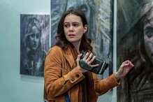 Dorastali na VHS-ach i pamiętają świat bez social mediów. 5 thrillerów Netfliksa dla milenialsów