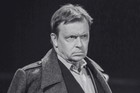 Gwiazdy żegnają Jana Frycza. Małaszyński, Kożuchowska, Jabłczyńska, Żulczyk i inni. Trudno powstrzymać łzy