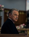 Jego dzieci ginęły w tajemniczych okolicznościach. Ten thriller na Netfliksie z każdym odcinkiem szokuje coraz bardziej