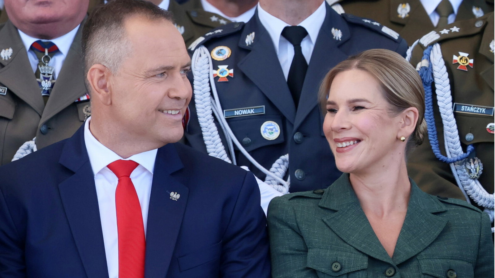 Marta Nawrocka u boku Karola Nawrockiego. Uczcili Święto Wojska Polskiego