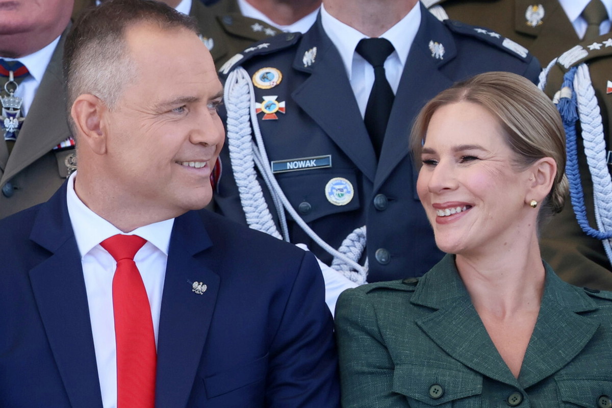 Marta Nawrocka u boku Karola Nawrockiego. Uczcili Święto Wojska Polskiego