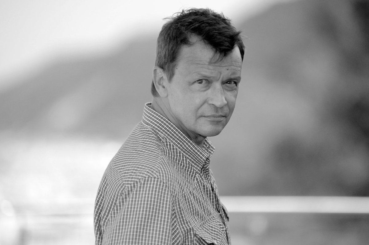 Produkcje z Janem Fryczem na Netfliksie. Jedna z nich to perełka polskiego kina
