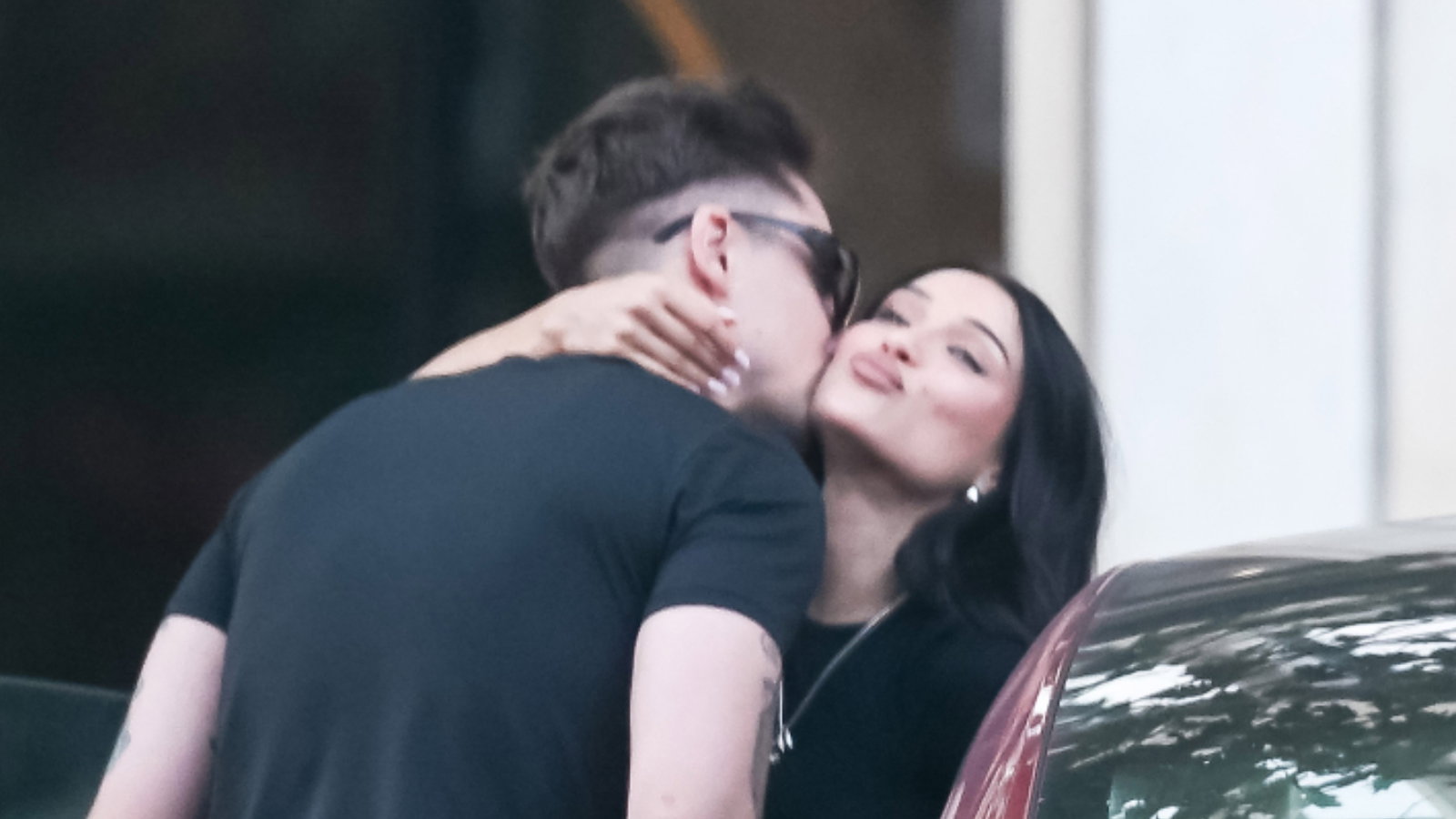 Całuśni Natsu i Kucina przyłapani przez paparazzi. Nie szczędzili sobie czułości