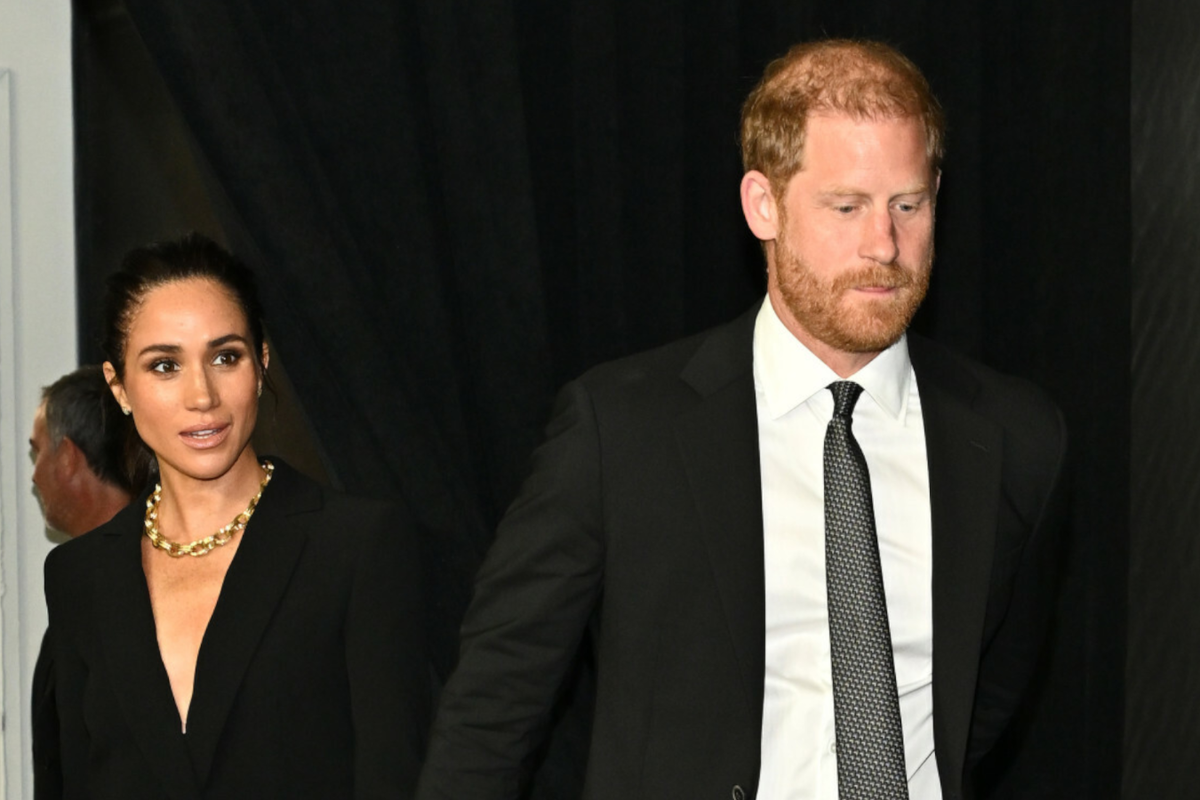 Harry i Meghan wrócili do Wielkiej Brytanii. Kuzynka księcia zabrała głos. Nie owijała w bawełnę